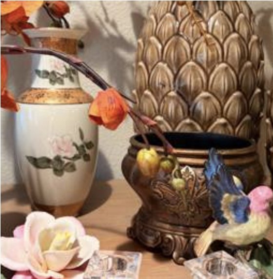 Vases and porcelain birds